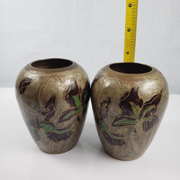 Vintage 4 Inch Solid Brass Cloisonne Enamel Vase Iris Floral Design Sage Green - Picture 12 of 13